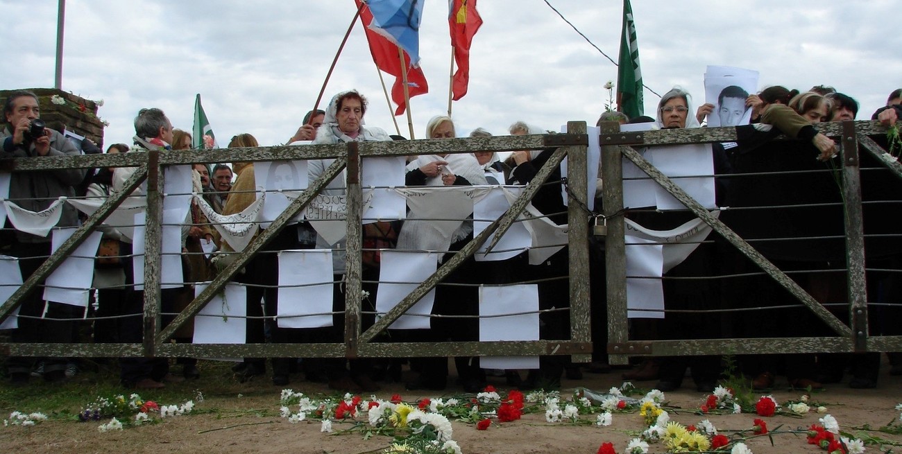 Hugo Kofman: "Es inadmisible realizar ejercicios militares sobre los huesos de los desaparecidos"