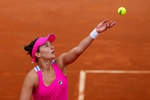 Nadia Podoroska en un partido en Italia. Créditos: REUTERS/Aleksandra Szmigiel
