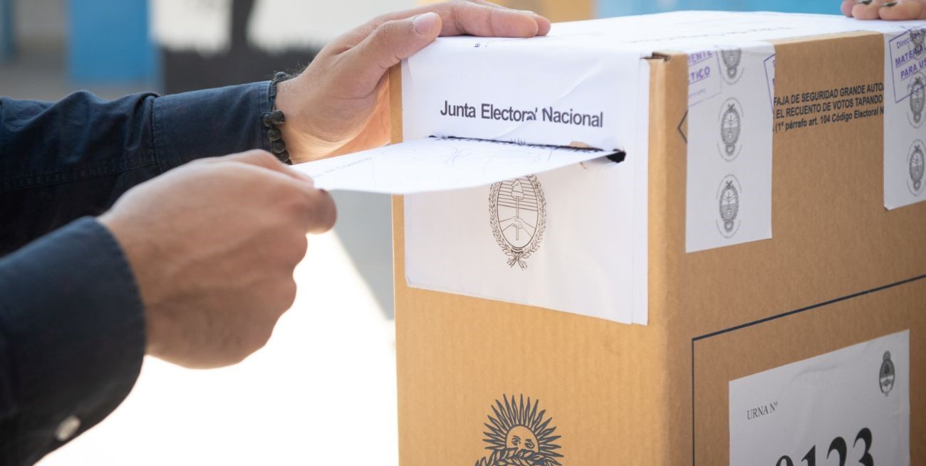 Cómo se mide el voto en blanco en las elecciones y a quién beneficia