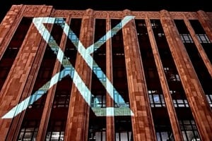 El nuevo logo de la red social en su sede de San Francisco. Crédito: Elon Musk