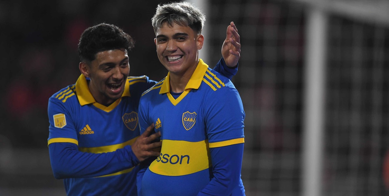 Boca le ganó a Independiente y espera por la llegada de Cavani