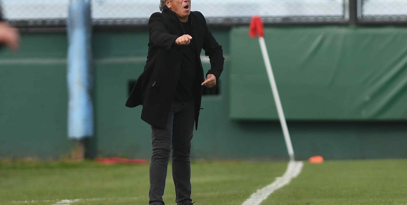 El rival de Unión y una frase de su técnico: “Por más que venga Pelé, necesito tiempo”