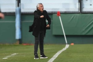Pipo Gorosito intenta encontrarle "la vuelta" a un San Lorenzo que no arranca y viene de perder el clásico.