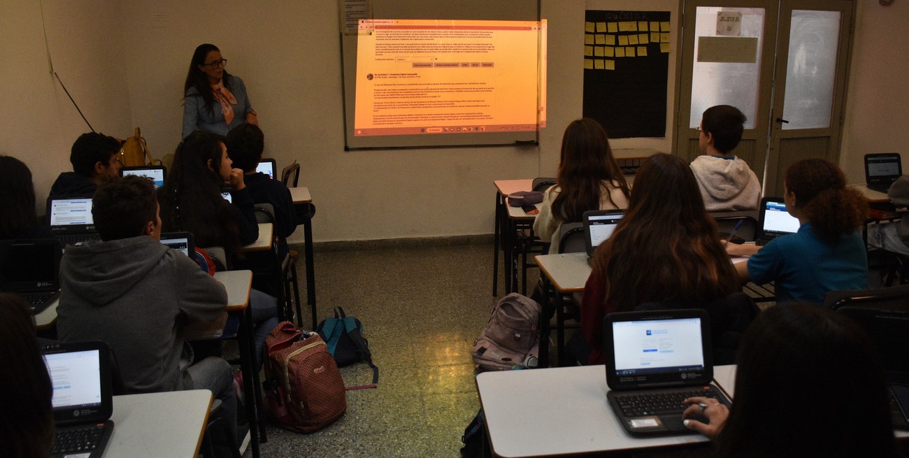 "Enseñar competencias digitales es cada vez más necesario en el mundo en el que vivimos" 