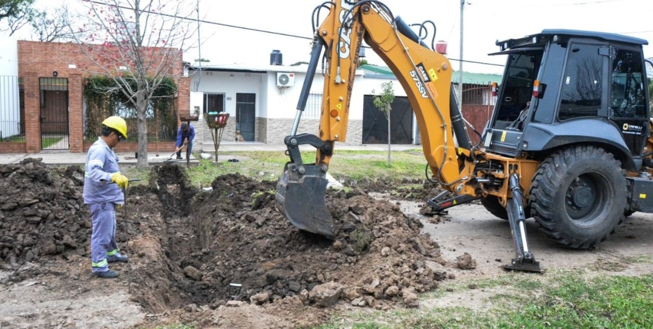 Reconquista extiende la red de agua potable