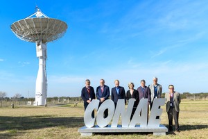 El director de la NASA, Bill Nelson, visitó junto al ministro de Ciencia, Tecnología e Innovación Productiva, Daniel Filmus, el Centro Espacial Teófilo Tabanera (CETT) de la Comisión Nacional de Actividades Espaciales (Conae) en la localidad cordobesa de Falda de Cañete. Crédito: Télam
