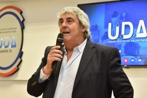 Sergio Romero manifestó su sorpresa ante el reciente anuncio del Ministro de Educación, José Goity. Archivo