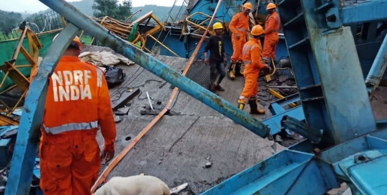 Fallecieron 17 trabajadores que construían una autopista en India