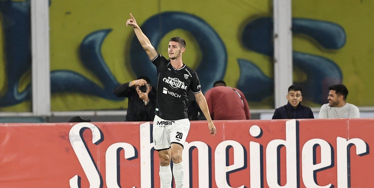 Copa Argentina: Chaco For Ever golpeó sobre el final y eliminó a Rosario Central