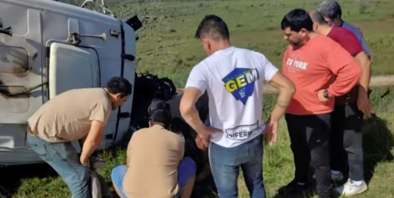 El camionero que zigzagueó y chocó en Corrientes es diabético y no estaba habilitado
