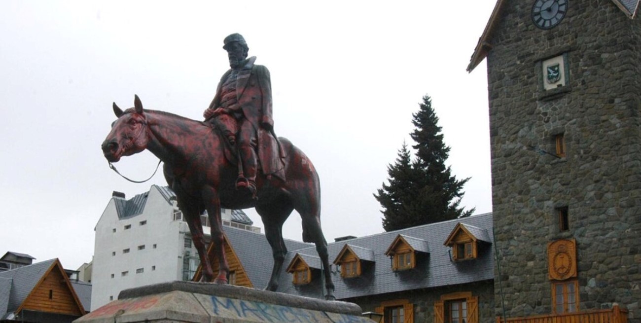 Se suspendió el traslado del monumento de Roca en Bariloche