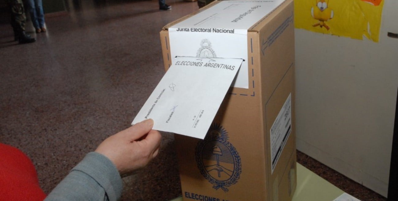 La Dirección Nacional Electoral realizó una prueba del sistema de recuento de votos