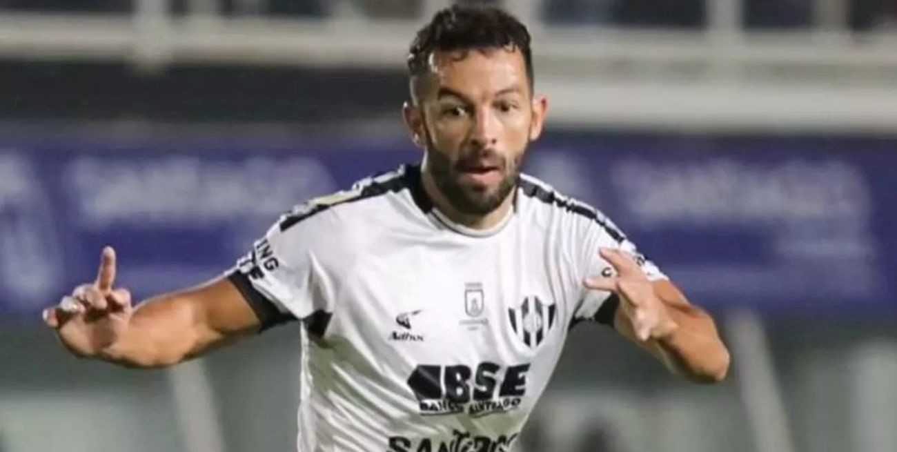 Lucas Gamba no sale de Central Córdoba
