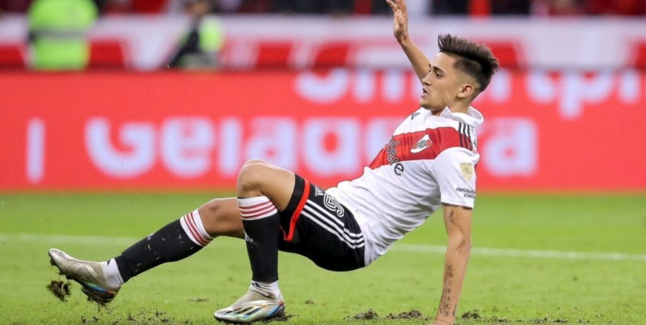 Se dio a conocer el audio del VAR en el penal anulado a River por doble toque de Solari