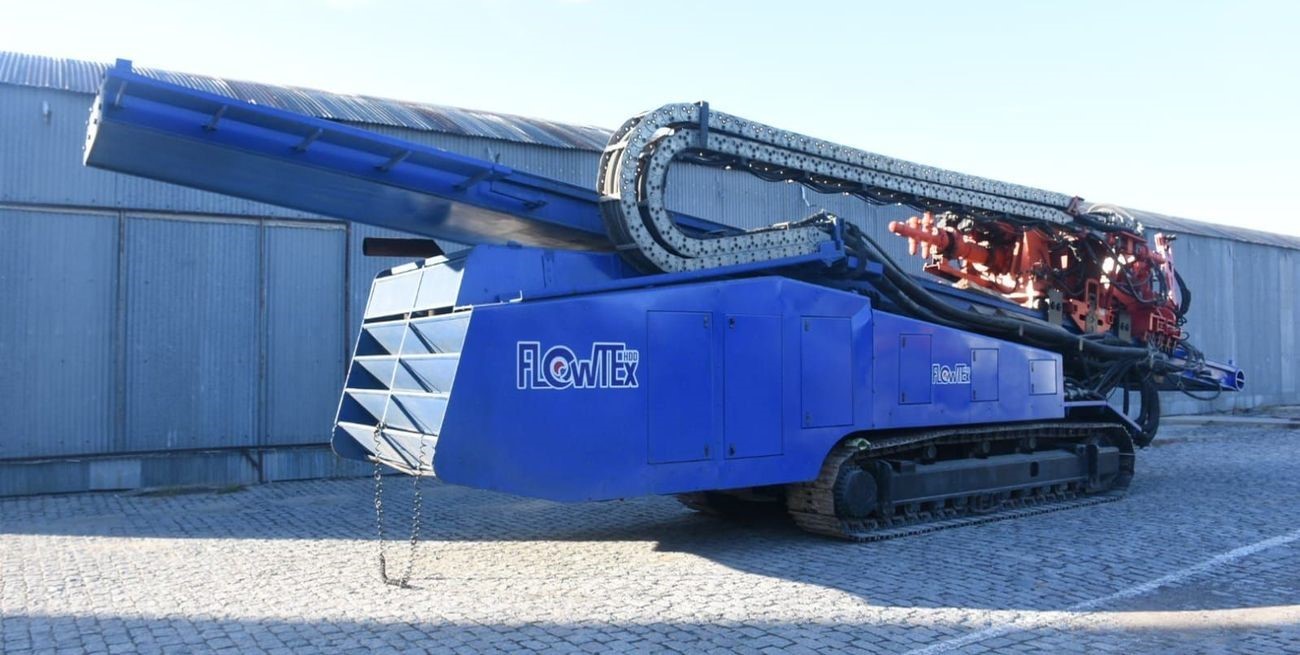 Trasladan la máquina que perforará la laguna y cruzará los caños del Gasoducto Gran Santa Fe