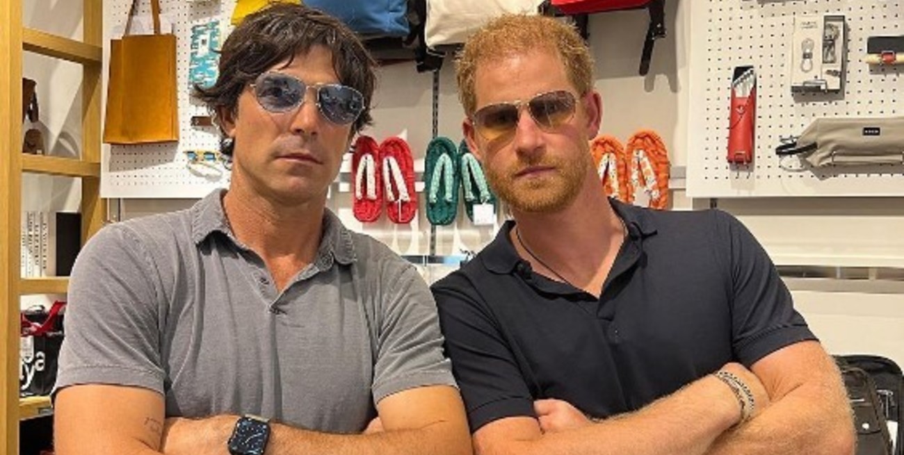 Acompañado por un amigo argentino, el príncipe Harry visita Japón