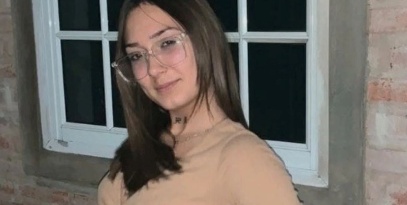 Una estudiante murió al caer desde un octavo piso durante su viaje de egresados