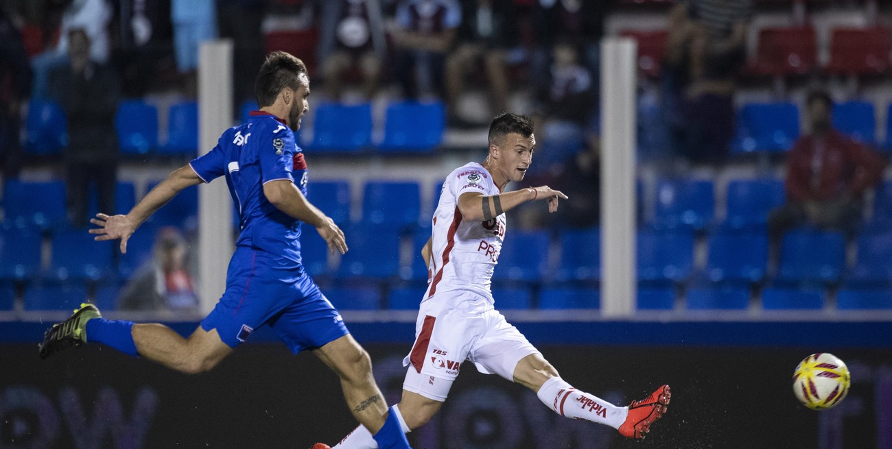 Pasó por Unión, sonó en Colón, pero llegó a Lanús: Augusto Lotti es refuerzo de Kudelka