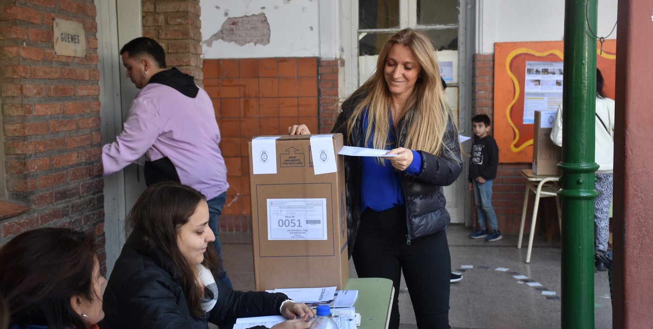 Votó Florencia Carignano: "No importa quién, pero hay que votar, hay que defender lo que uno piensa"