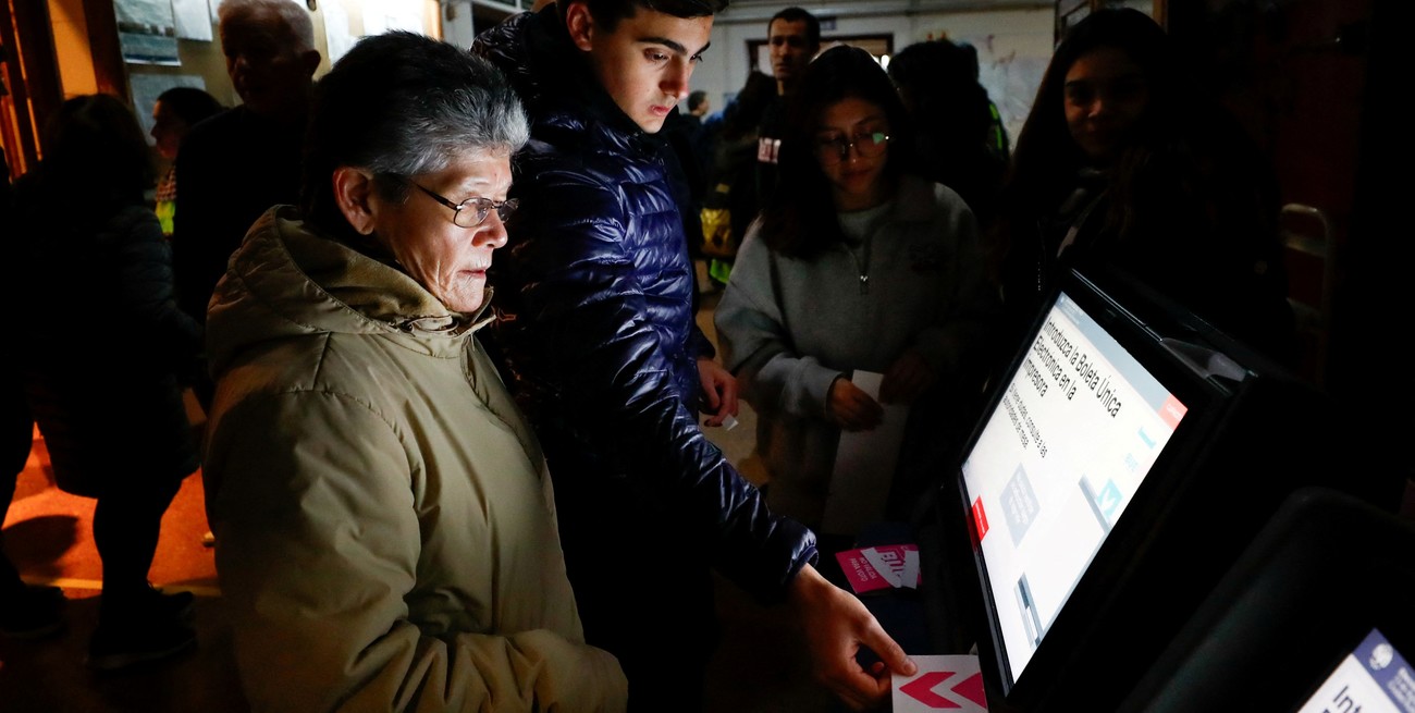 La ciudad de Buenos Aires anunció que no utilizará el voto electrónico en octubre