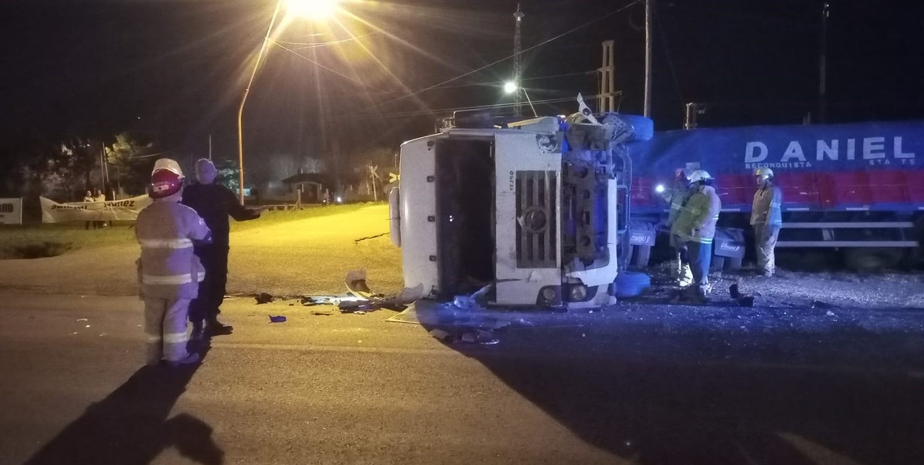 Dos camiones colisionaron en Desvío Arijón