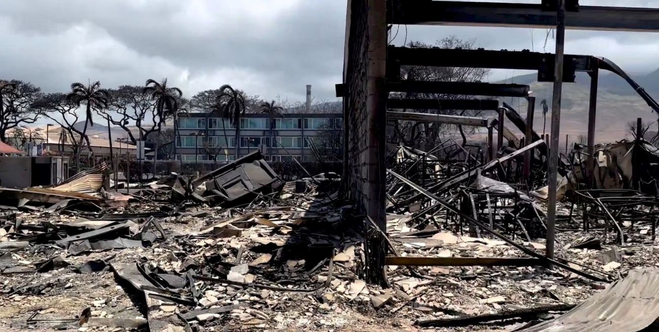 Aumenta la cantidad de fallecidos en el incendio más mortífero del siglo en Estados Unidos