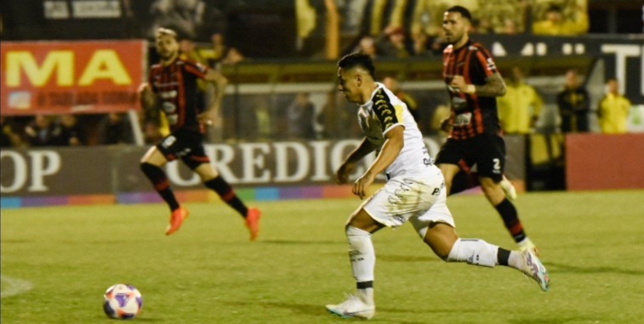 Patronato cometió errores en Isidro Casanova y volvió a perder