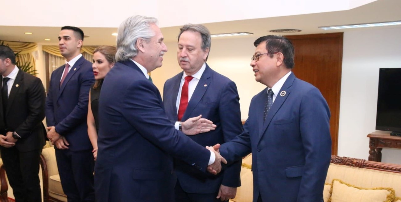 A horas de las PASO, Alberto Fernández reaparece oficialmente en Paraguay