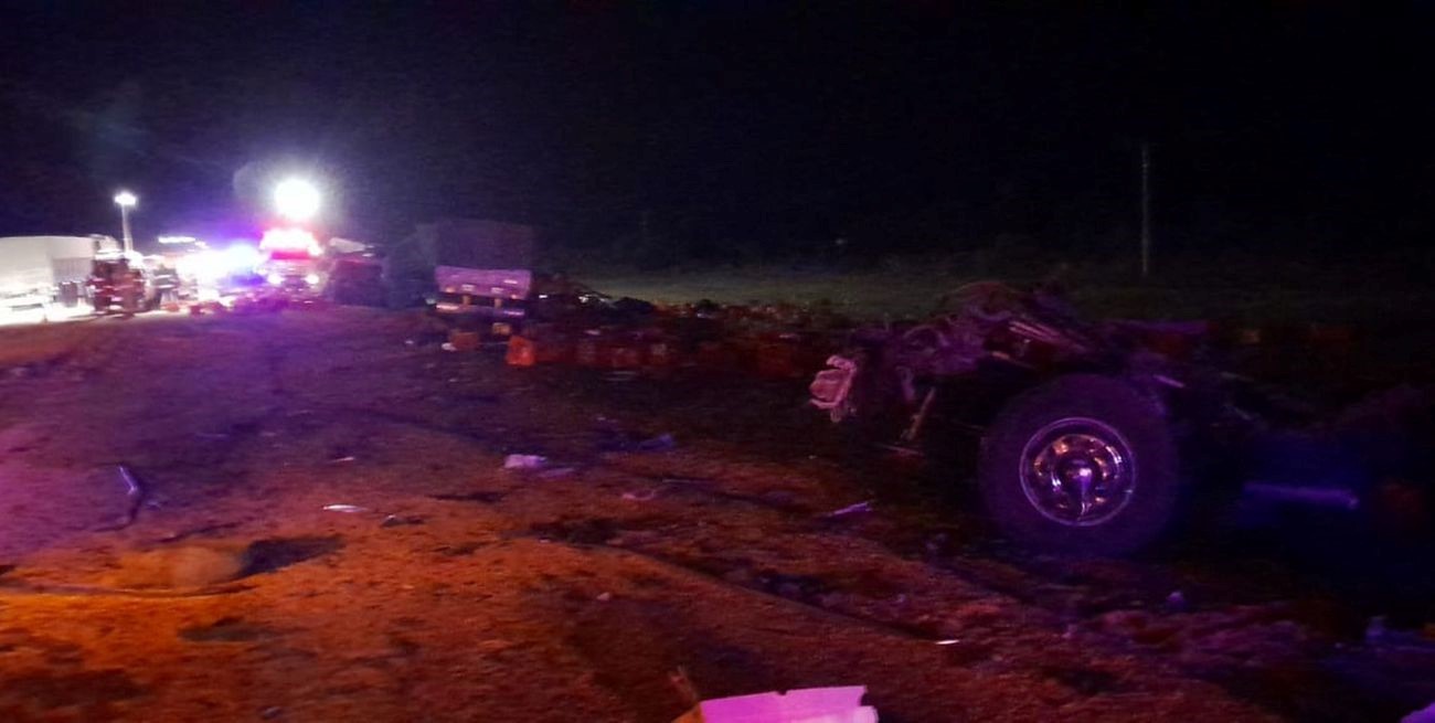 Choque frontal de camiones en la ruta 34; un muerto