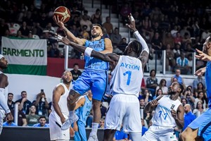 Campazzo sigue representando el alma del equipo, pero también los tropiezos. Crédito: CABB