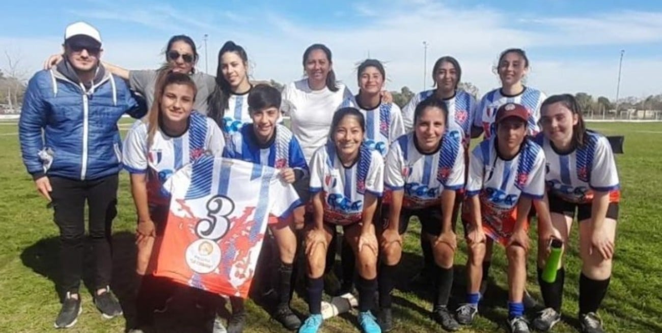 Alba Juniors de Coronda entró a zona de clasificación en el femenino