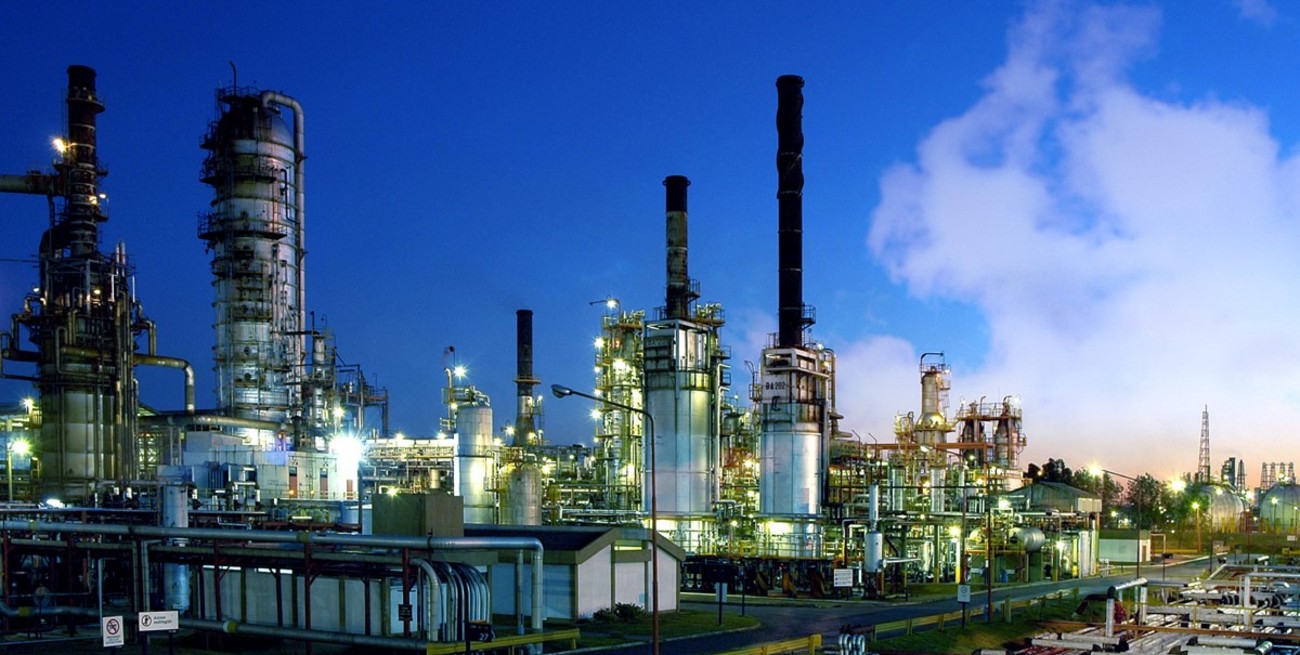 La industria química y petroquímica volvió a mostrar un retroceso en junio