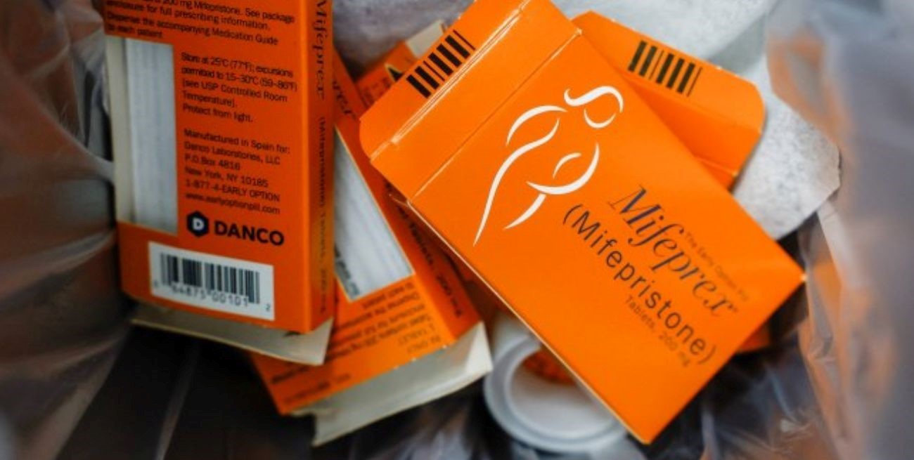 Limitan el acceso a la píldora abortiva en Estados Unidos