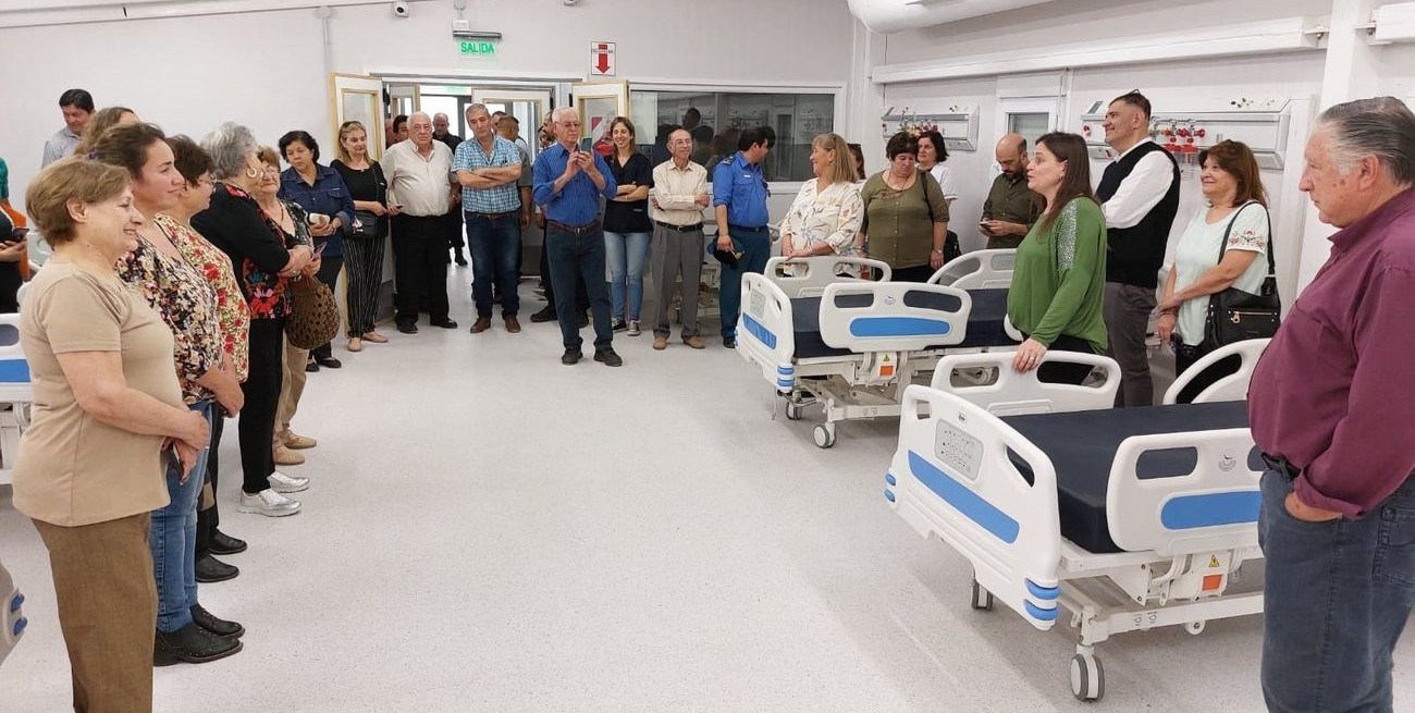 Se inaugura la nueva Unidad de Cuidados Intensivos en Vera