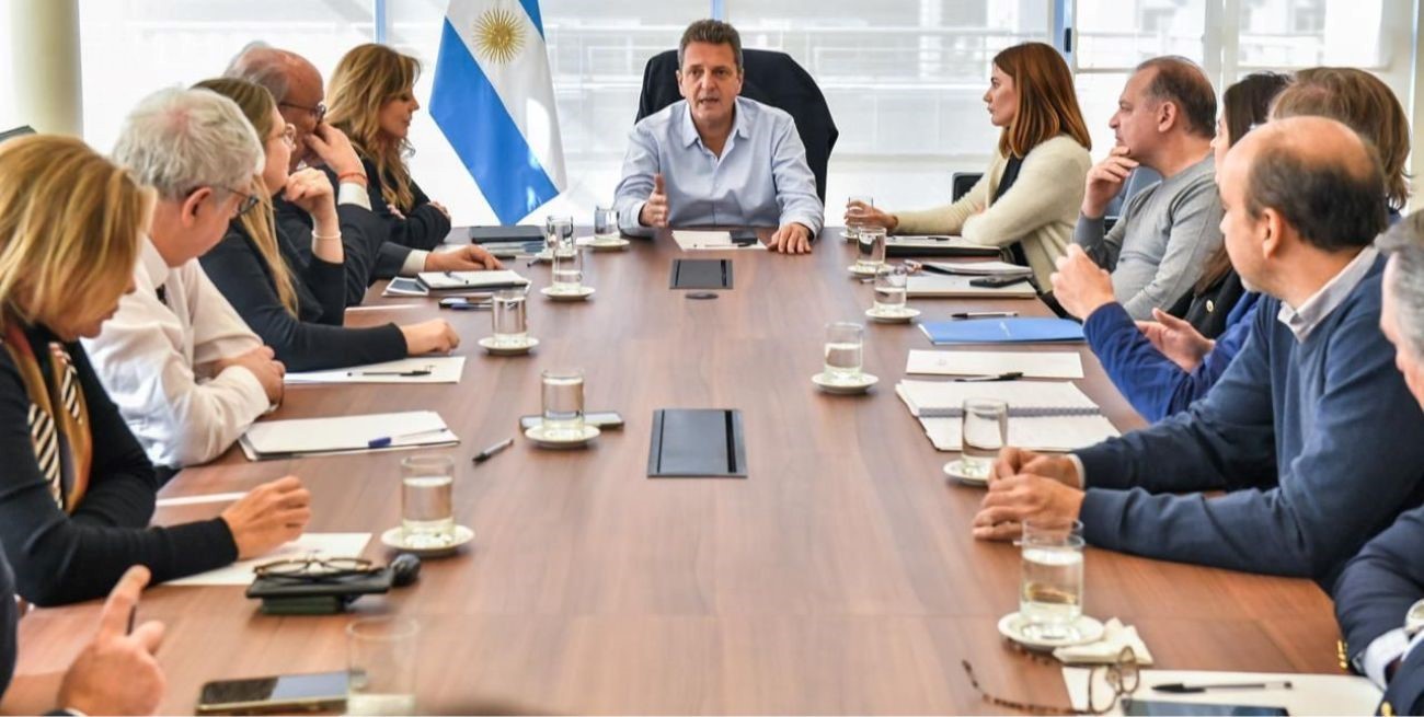 Massa analizó más medidas antes de viajar a Washington