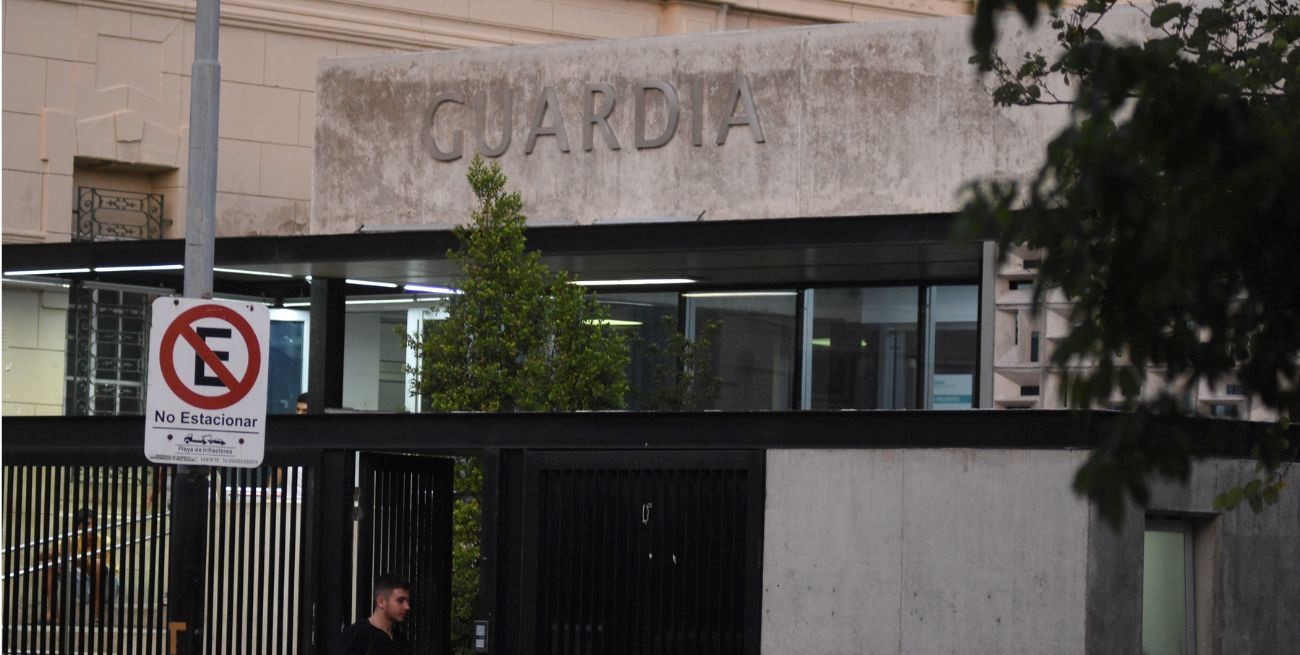 Un preso se comió un vidrio para escapar de la cárcel