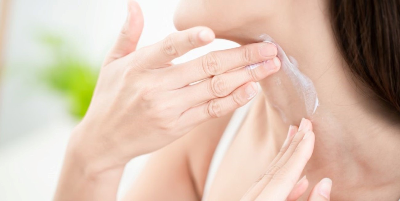 Cuidado Antiage: tips para cuello y escote