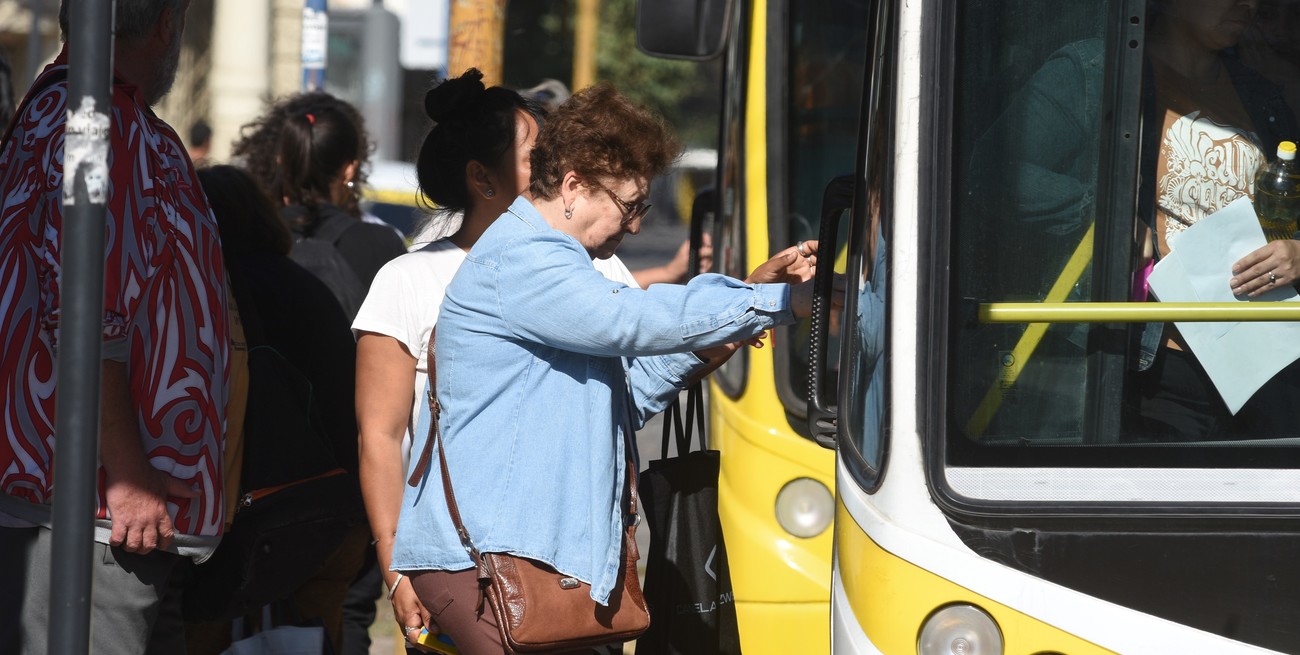 De a poco, se normaliza el servicio de colectivos en la ciudad de Santa Fe