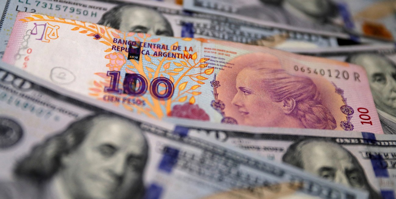 Advertencia para evitar corridas bancarias si se ignora lo que pasó en la Convertibilidad