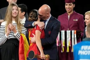 Luis Rubiales quedó en el ojo de la crítica tanto en España como en el resto del mundo.