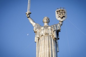 Vladimir Putin y sus cómplices no buscan liberar Ucrania, sino apropiarse de ella.