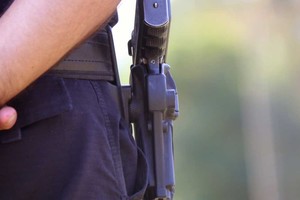 La investigación se disparó a partir de la detención de tres policías vinculados a un narco de Santa Fe. FOTO: Manuel Fabatía