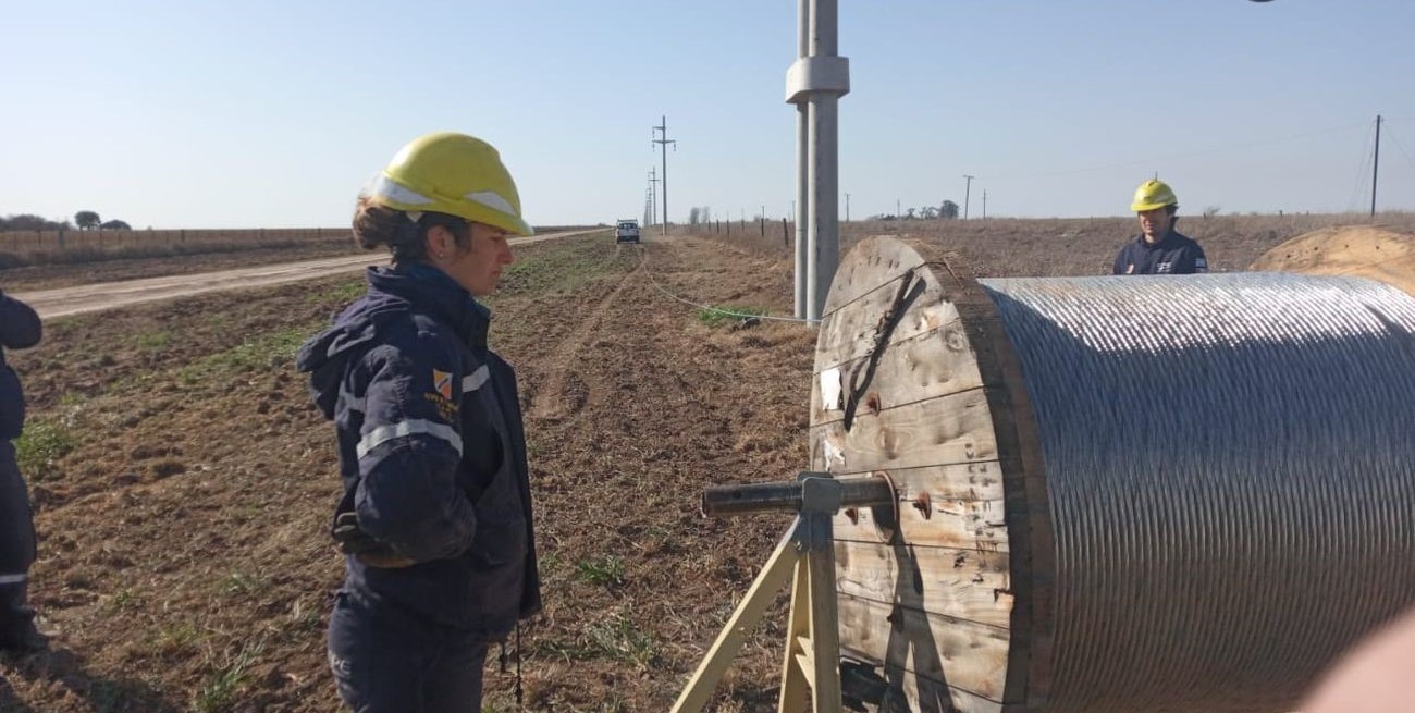 Avanza la obra de la línea eléctrica que vinculará Firmat con Berabevú