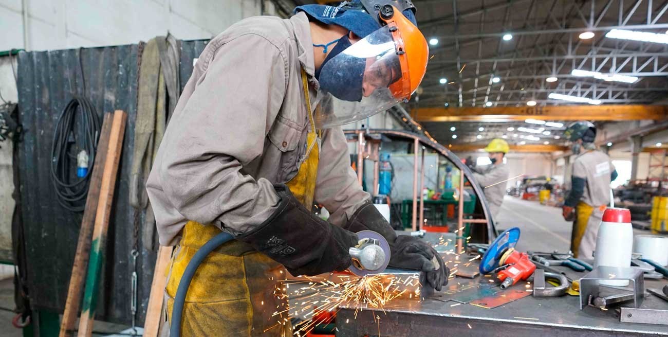 El Indec vuelve a reflejar que la economía
registra fuertes indicadores negativos