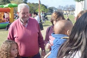 "Queremos consolidar un destacamento en la Costa, con más personal y móviles", apuntó el jefe comunal de Monte Vera.