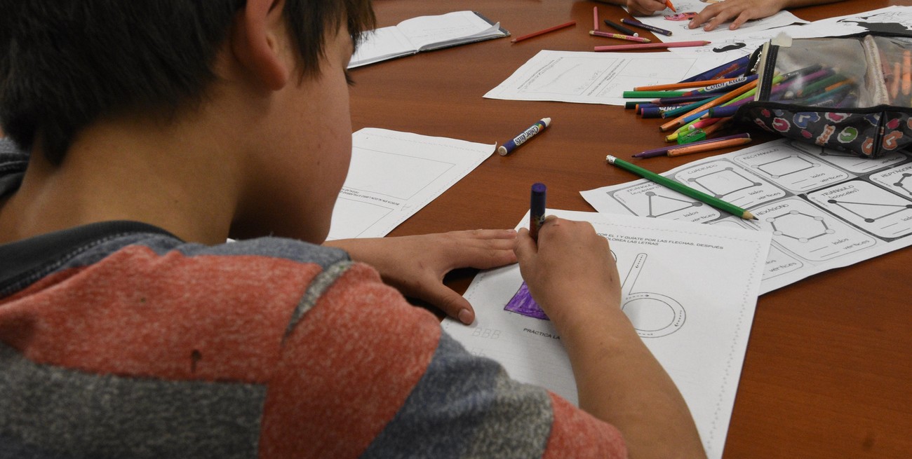 Pasar de grado con dificultades para leer, el síntoma de una educación en crisis