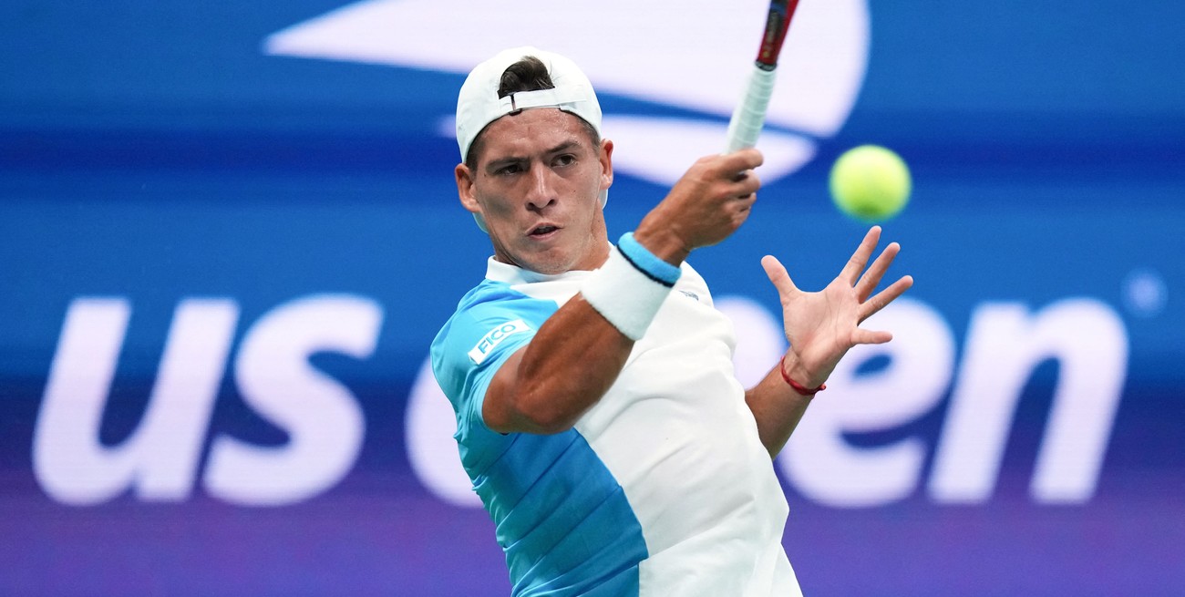 Sebastián Báez batalló ante Medvedev pero cayó en 3 sets y se despidió del US Open