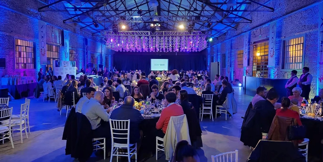 Fiesta de la Industria del sur-sur, entre luces y sombras