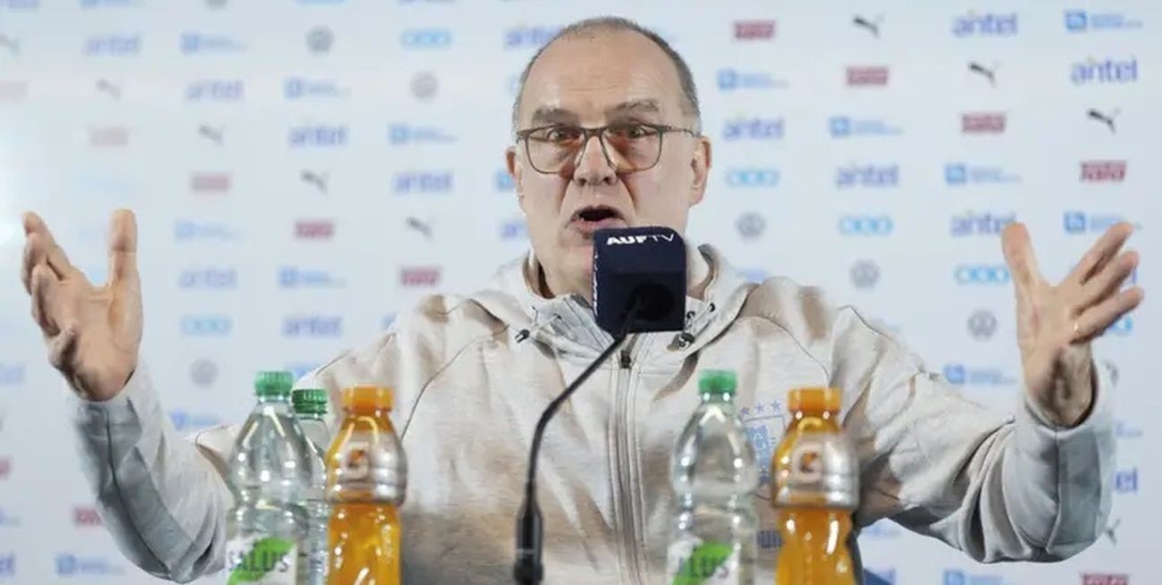 Bielsa habló de Suárez, Cavani y los medios