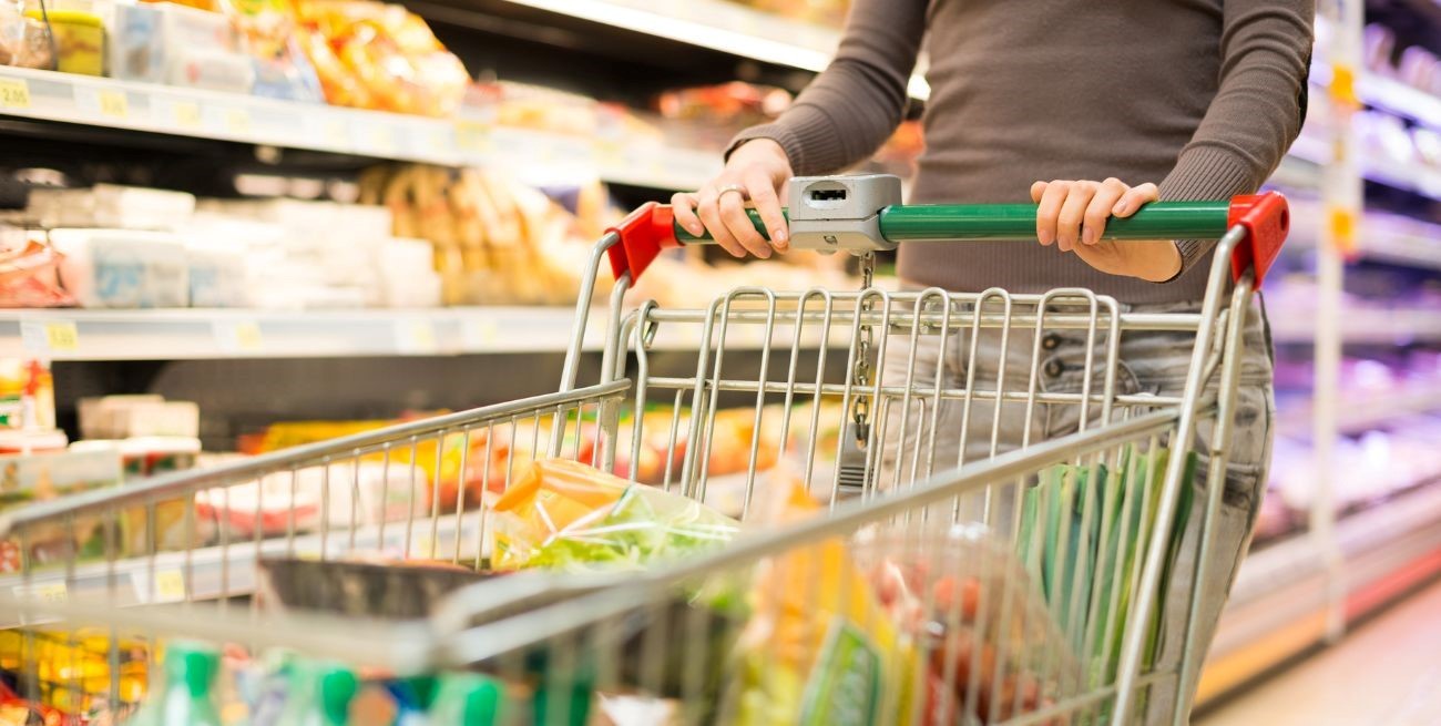 Una familia tipo argentina debió ganar $1.033.716 para no ser pobre en enero